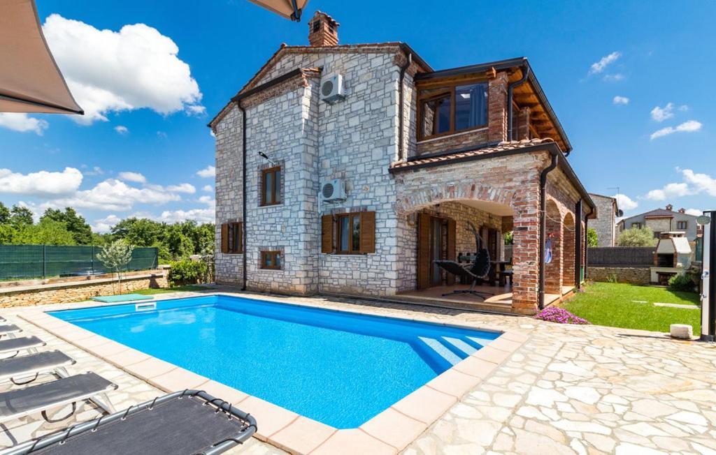 Rustic Villa Ena With Pool For Up To 10 Persons Cabrunici Buitenkant foto